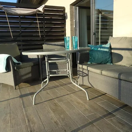 Apartment Z Widokiem Na Morze - Turkusowy